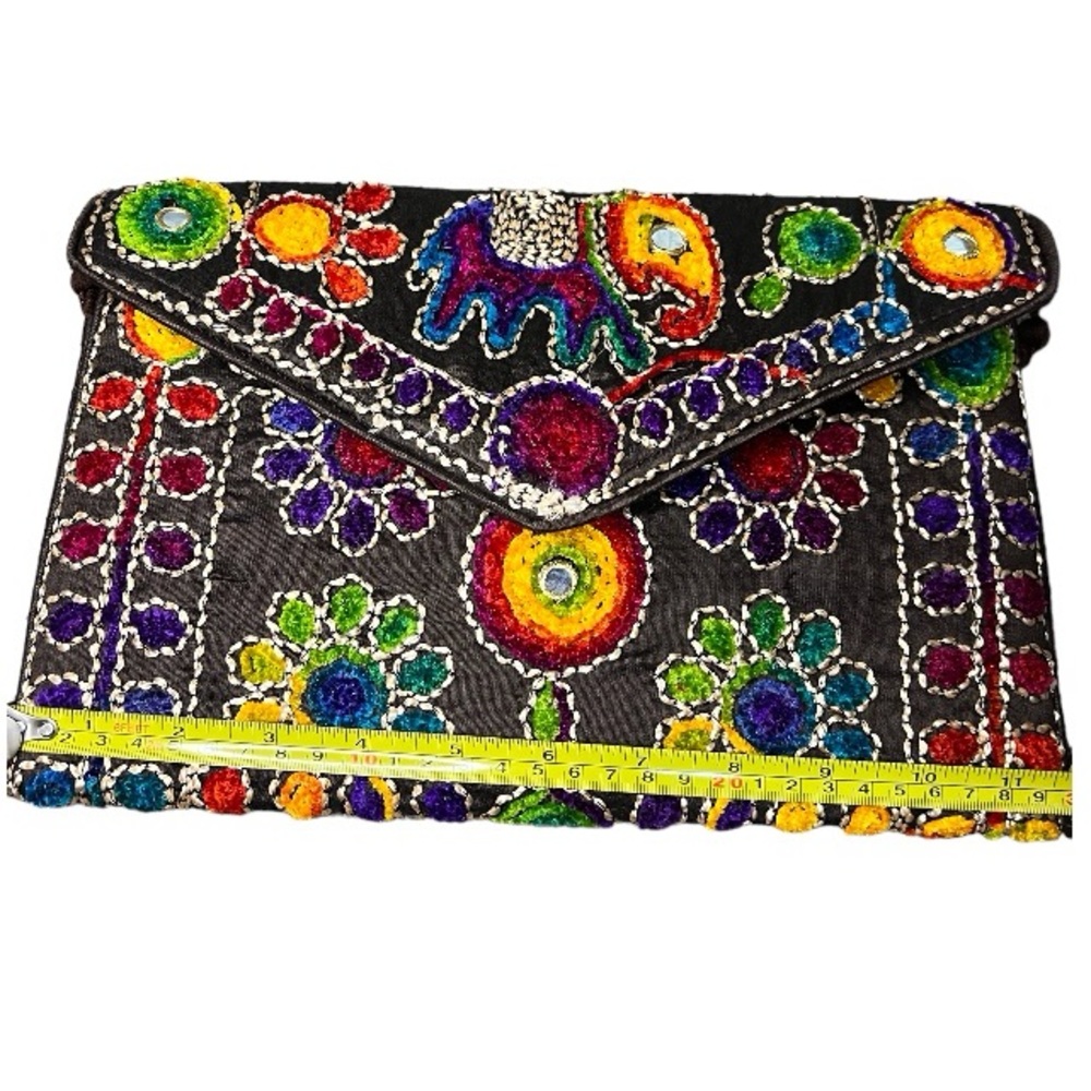Women Banjara Clutch Bag In Rajasthani Style Magenatic Closure Clutch Pu… - Picture 7 of 8